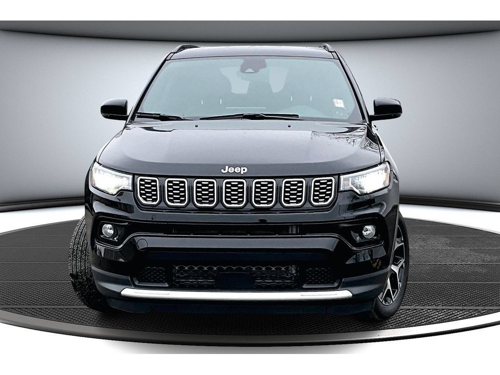Used 2024 Jeep Compass Limited AWD/4WD image 4
