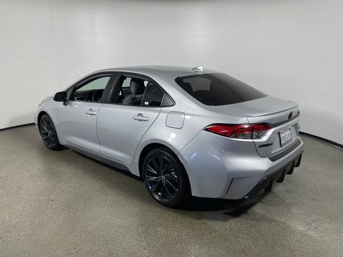 Certified 2024 Toyota Corolla SE FWD image 5