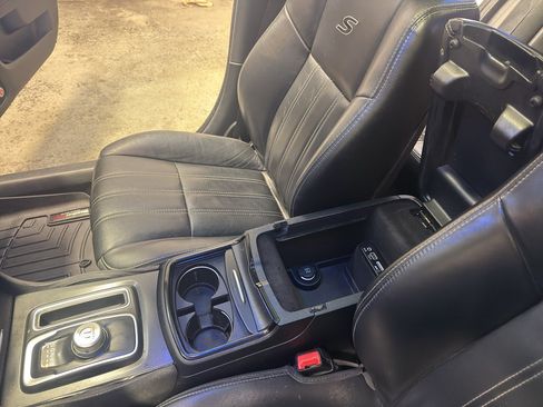 Used 2015 Chrysler 300 S w/ 300S Premium Group AWD/4WD image 19