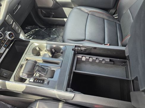 Used 2023 Ford F150 Lariat AWD/4WD image 27