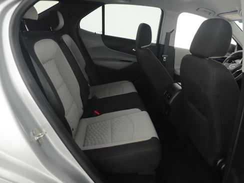 Used 2019 Chevrolet Equinox LS w/ LS Convenience Package image 12