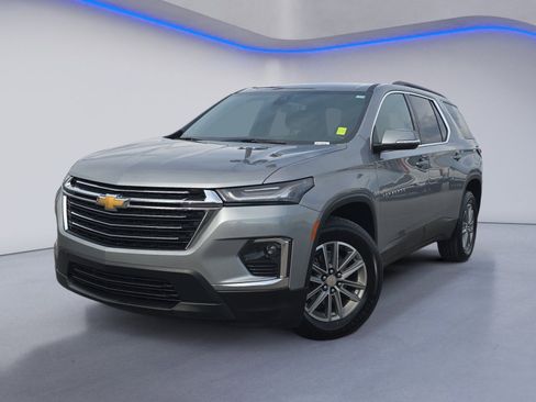 Certified 2023 Chevrolet Traverse LT image 2