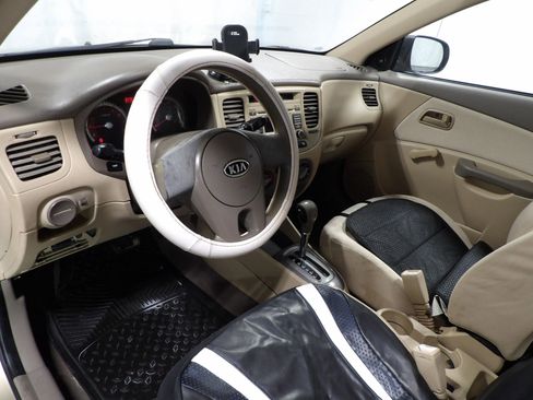 Used 2011 Kia Rio LX image 8