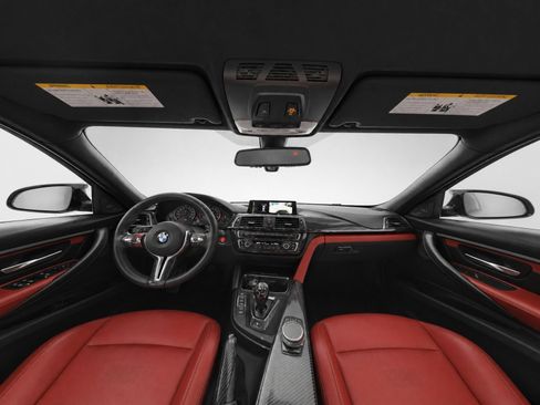 Used 2018 BMW M3 RWD image 17