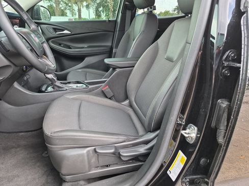 Used 2024 Buick Encore GX Preferred FWD image 17