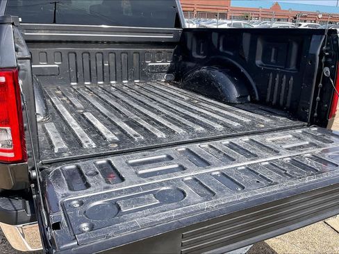 Used 2017 Ford F150 XLT RWD image 16