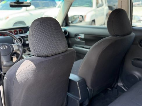 Used 2009 Scion xB FWD image 46