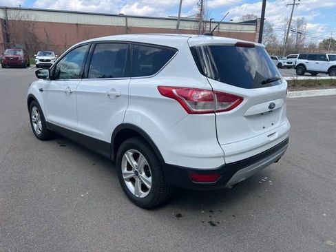 Used 2015 Ford Escape SE image 7