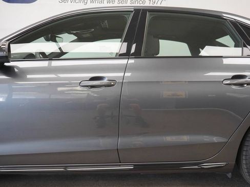 Used 2023 Audi A4 2.0T Premium Plus w/ Premium Plus Package AWD/4WD image 10