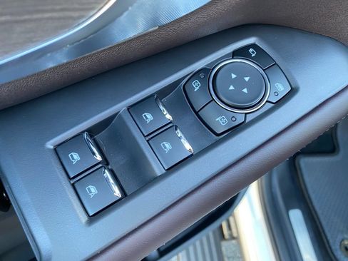 New 2025 Ford Expedition Platinum w/ Platinum Ultimate Package AWD/4WD image 13