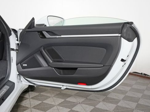 Certified 2020 Porsche 911 Carrera S RWD image 41