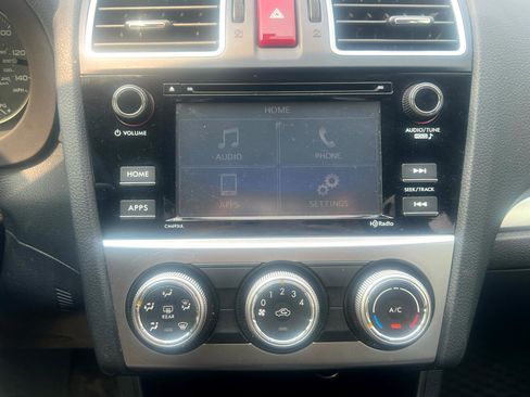 Used 2017 Subaru Crosstrek 2.0i Premium image 14