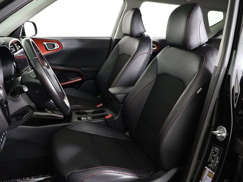 Used 2023 Kia Soul GT-Line w/ GT-Line Technology Package FWD image 29