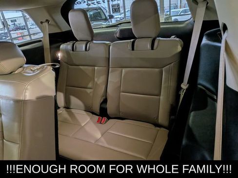 Used 2022 Ford Explorer XLT w/ Equipment Group 202A image 18