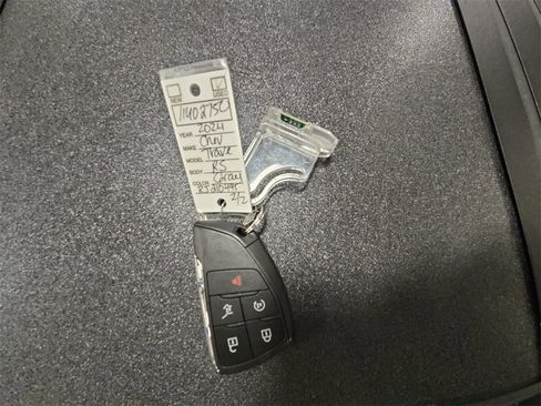 Certified 2024 Chevrolet Traverse RS w/ LPO, Floor Liner Package image 32