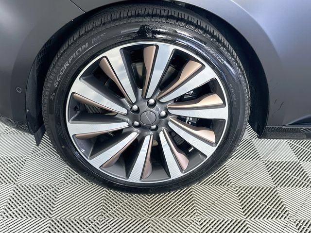 Used 2026 Land Rover Range Rover SV AWD/4WD image 32