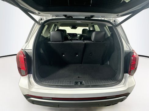 Used 2025 Hyundai Palisade SEL FWD image 30
