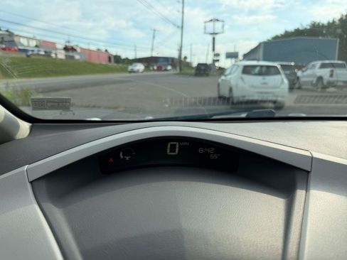 Used 2016 Nissan Leaf SV FWD image 13