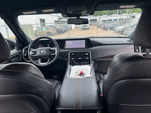 Used 2025 Nissan Armada SL RWD image 22