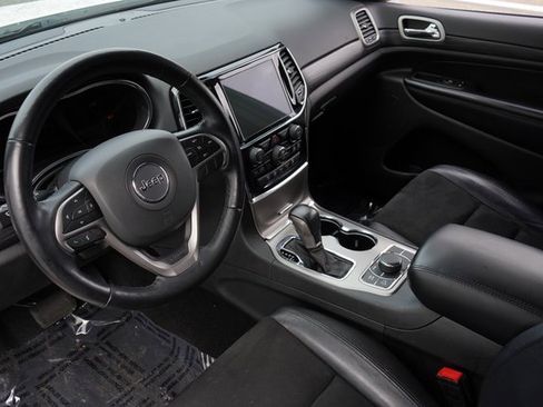 Used 2022 Jeep Grand Cherokee Laredo X image 26