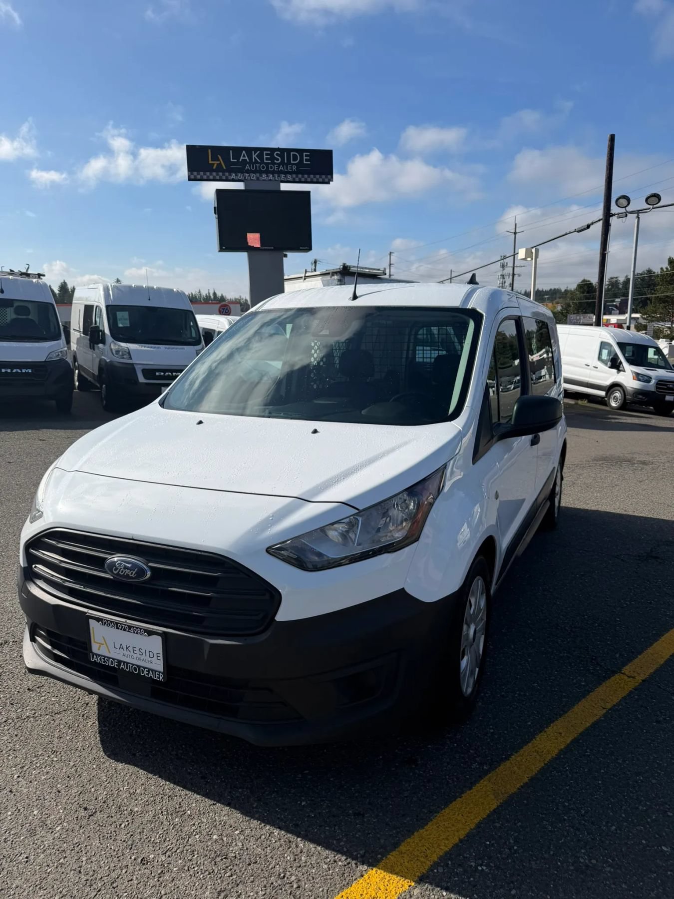 Used 2022 Ford Transit Connect XL FWD image 1