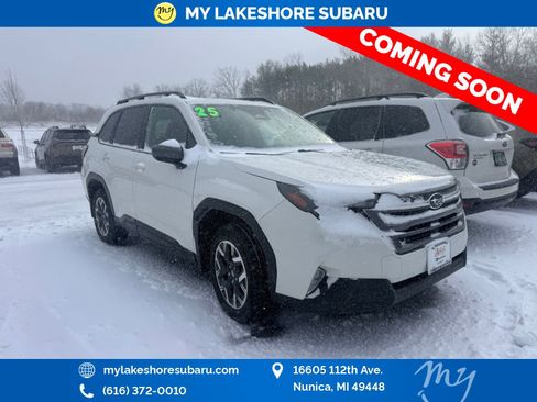 Certified 2025 Subaru Forester Premium image 1