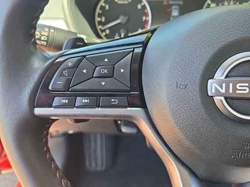 Used 2023 Nissan Altima 2.5 SR AWD/4WD image 16