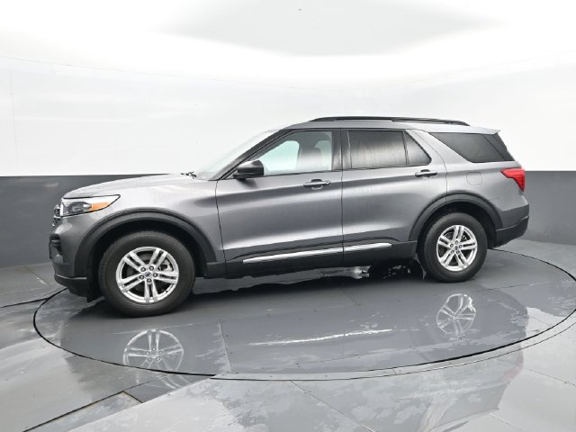 Used 2022 Ford Explorer XLT AWD/4WD image 5