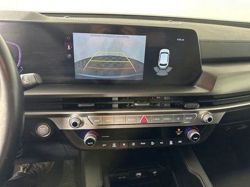 Used 2023 Kia Telluride LX image 22