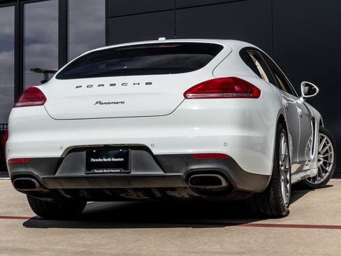 Used 2016 Porsche Panamera Edition image 11