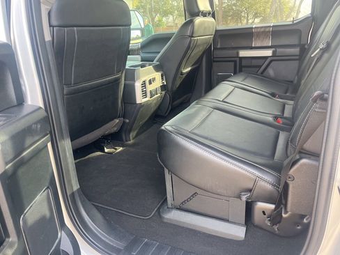 Used 2019 Ford F250 Lariat w/ Lariat Ultimate Package image 13