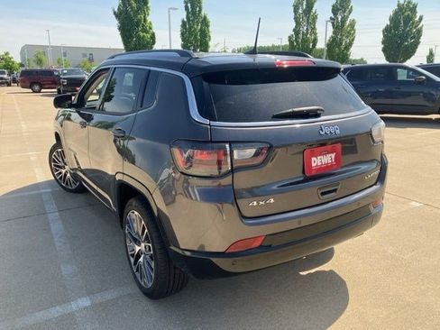 Certified 2022 Jeep Compass Limited w/ Elite Group AWD/4WD image 8