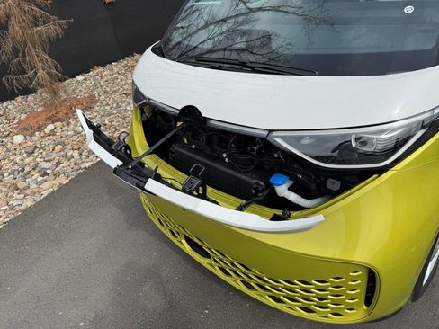New 2025 Volkswagen ID. Buzz 1st Edition image 10