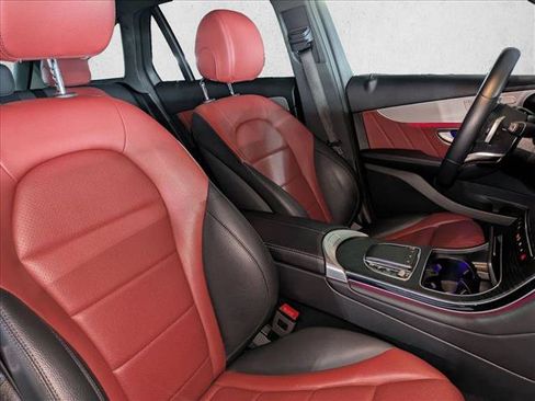 Certified 2022 Mercedes-Benz GLC 300 image 23