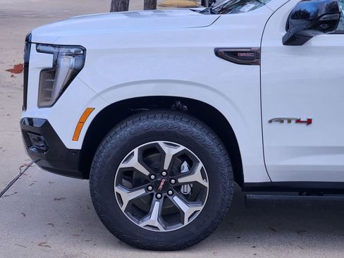 New 2026 GMC Yukon XL AT4 Ultimate w/ LPO, Floor Liner Package image 7