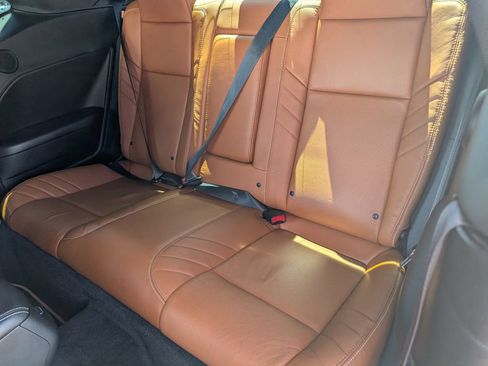Used 2015 Dodge Challenger SRT Hellcat RWD image 13