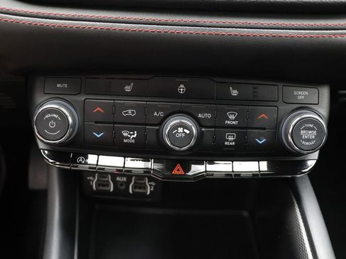 Used 2023 Dodge Durango GT AWD/4WD image 23
