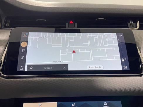 Used 2023 Land Rover Range Rover Evoque R-Dynamic S image 20