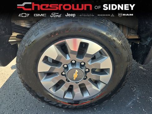 Used 2024 Chevrolet Silverado 2500 Custom w/ Custom Value Package AWD/4WD image 18