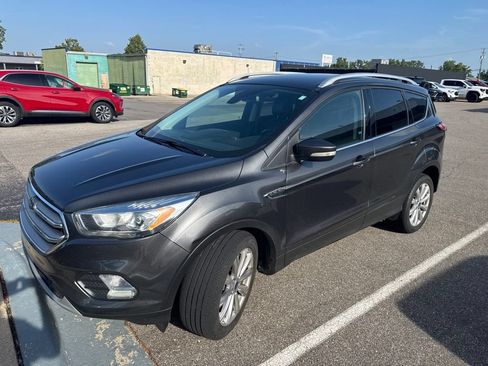 Used 2017 Ford Escape Titanium AWD/4WD image 3