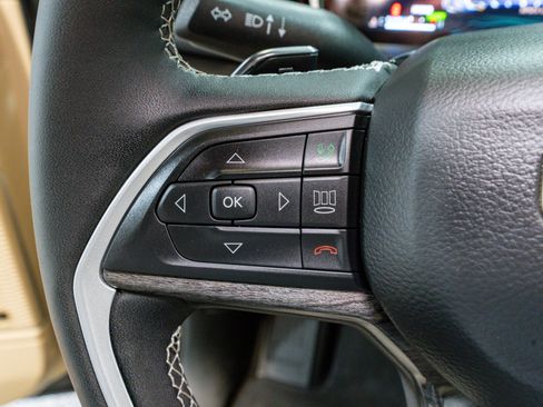 Used 2023 Jeep Grand Cherokee 4WD 4xe image 32