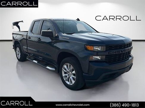 Used 2021 Chevrolet Silverado 1500 Custom image 1