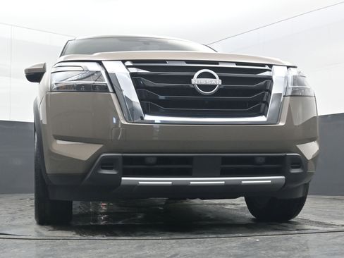 Certified 2024 Nissan Pathfinder Platinum w/ Cargo Package image 24