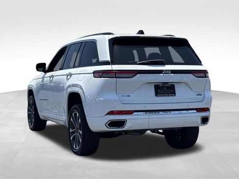 Used 2023 Jeep Grand Cherokee Overland AWD/4WD image 7