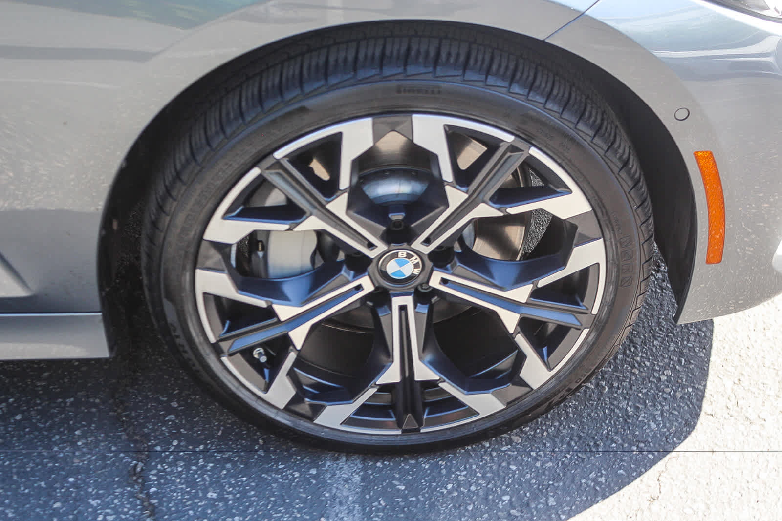 Used 2026 BMW 330i Sedan w/ Convenience Package RWD image 16