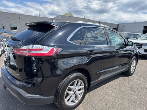 Used 2023 Ford Edge SEL w/ Convenience Package image 6