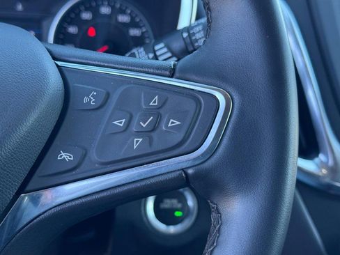 Used 2024 Chevrolet Equinox LT image 19