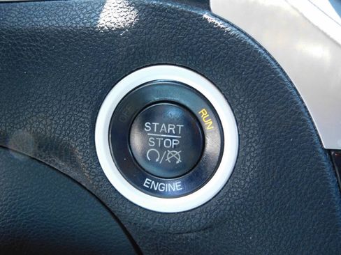 Used 2013 Chrysler 300 C RWD image 18