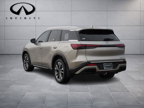 Used 2024 INFINITI QX60 Luxe w/ Vision Package image 5