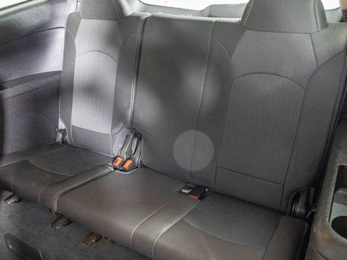 Used 2016 Chevrolet Traverse LT w/ Traveler's Package image 36